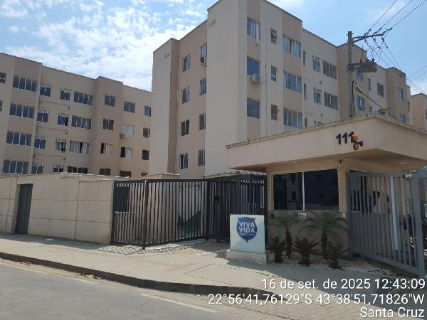 Apartamento em Rio de Janeiro, Santa Cruz, Rua Aporuna, N. 111, Apto 202, Bl 04, RJ. Área: 41.07m2