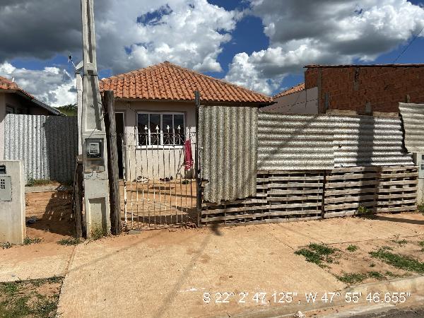 Casa em São Carlos, Loteamento Residencial Ipe-mirim, Rua Aldurandir Ramos, N. 556, Lt 21 Qd 11 Ehis, SP. Área: 46m2