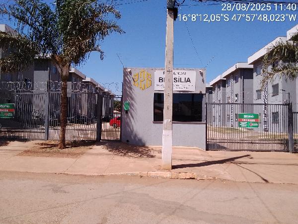 Apartamento em Luziânia, Jardim Zuleika, Rua Sao Caetano, N. Sn, Apto 104, Lt01 Qd15 Bl B Vg38 Ed Palacio Planalt, GO. Área: 48.11m2