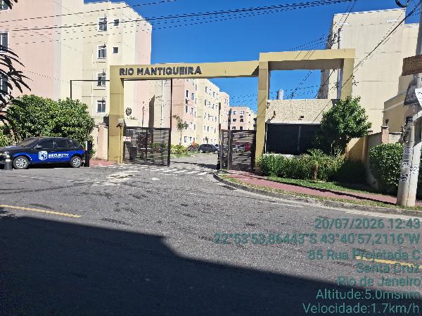 Apartamento em Rio de Janeiro, Santa Cruz, Rua Projetada C, N. 85, Apto 301, Bl 13, RJ. Área: 41.32m2