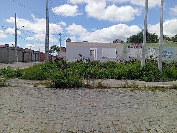 Casa em Belo Jardim, Euno Andrade Da Silva, Rua Severino Jose Da Silva, N. 11, Lt 08 Qd 49, PE. Área: 46.3m2