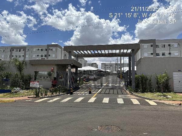 Apartamento em Jaboticabal, Athenas Paulista, Rua Professora Luzia Marques, N. 101, Apto 02, Tr 03, Bl D, SP. Área: 43.06m2