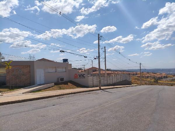 Apartamento em Vespasiano, Serra Dourada, Rua Serra Da Boa Esperanca, N. 425, Apto 203, Bl 13, Vaga 124, Lt 01, Gleba 02a, MG. Área: 40.57m2