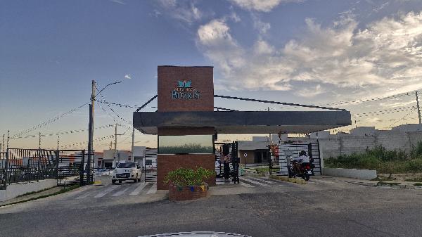Casa em Feira de Santana, Registro, Avenida Antonio Ribeiro Marques, N. 1801, Cs 123 Rua E Complexo Jd Brasil, BA. Área: 40.5m2