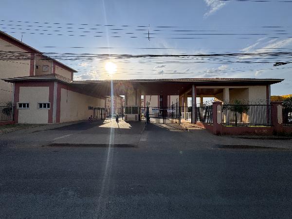 Apartamento em Uberlândia, Conjunto Alvorada, Rua Aristides Fernandes Morais, N. 405, Apto 101, Bl J Vg 149, MG. Área: 49.01m2