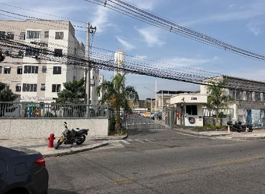 Apartamento em Rio de Janeiro, Parque Columbia, Rua Embau, N. 2000, Apto 404, Bl 03, Lt 01, RJ. Área: 41m2