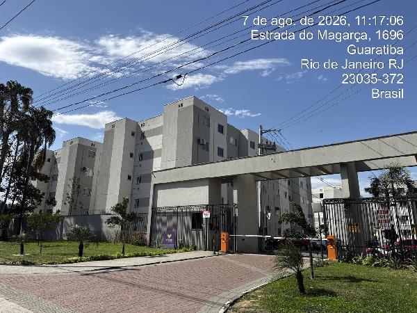 Apartamento em Rio de Janeiro, Guaratiba, Estrada Do Magarca, N. 1553, Apto 205, Bl 12, RJ. Área: 42m2