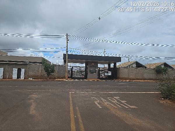 Casa em Três Lagoas, Residencial Montanini, Rua Antonio Estevam Leal, N. 05, Setor H, MS. Área: 47.08m2