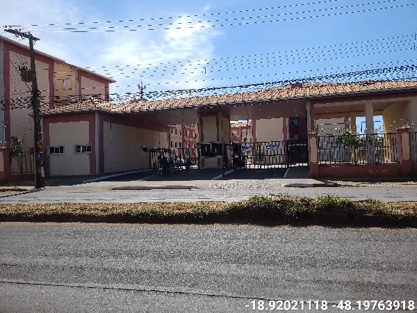 Apartamento em Uberlândia, Conjunto Alvorada, Rua Aristides Fernandes Morais, N. 405, Apto 204, Bl H, MG. Área: 49.62m2
