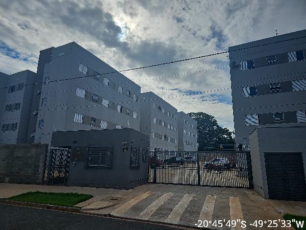 Apartamento em São José do Rio Preto, Residencial Sao Thomaz, Avenida Projetada 4, N. 201, Apto 33c, Bl C, SP. Área: 44.77m2
