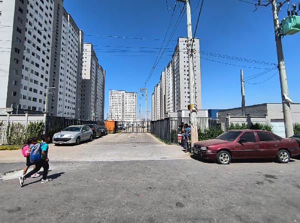 Apartamento em Guarulhos, Vila Nova Bonsucesso, Rua Turvolandia, N. 867, Apto 1108, Bl 03 11 Andar, SP. Área: 44.18m2