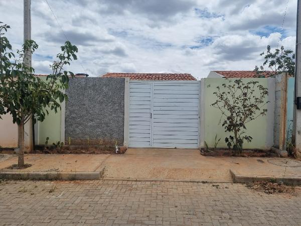 Casa em Belo Jardim, Euno Andrade Da Silva, Rua Sebastiao Goncalves Torres, N. 135, Lt 10 Qd 40, PE. Área: 46.3m2