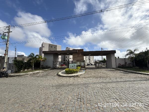 Apartamento em Feira de Santana, Mangabeira, Rua Vitorino Freire, N. 800, Apto 101, Bl 09, BA. Área: 40.13m2