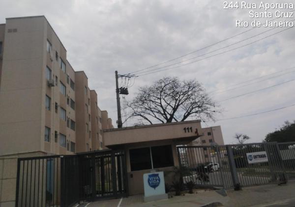 Apartamento em Rio de Janeiro, Santa Cruz, Rua Aporuna, N. 111, Apto 302, Bl 05, RJ. Área: 41.07m2