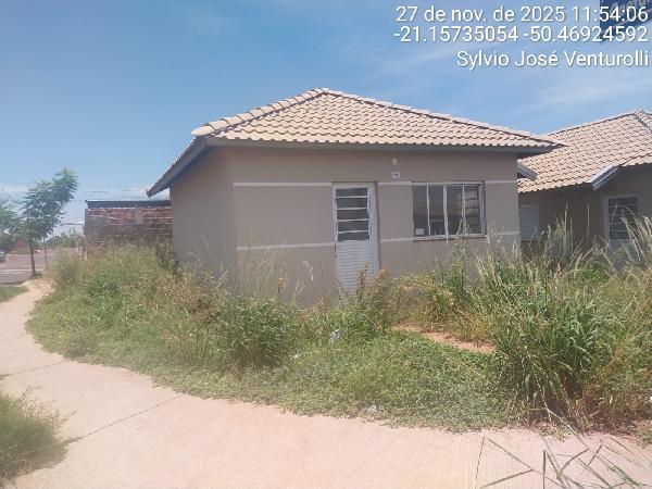 Casa em Araçatuba, Residencial Sylvio Jose Venturolli, Rua Tereza De Jesus Pugina Silva (Antiga R Quatro), N. 375, Qd 19 Lt 22, SP. Área: 44.82m2