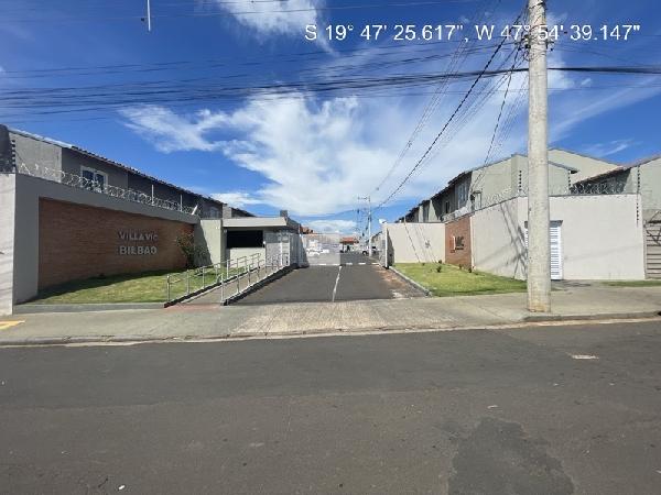 Apartamento em Uberaba, Vallim, Rua Dona Cecilia Borges Pauluk, N. 70, Apto 204, Bl 09, MG. Área: 40.57m2