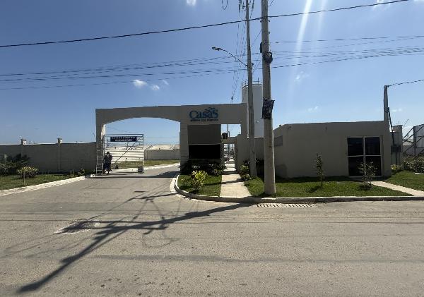Casa em Itaboraí, Caluge, Variante Da Estrada De Cabucu, N. Sn, Cs 01 Qd B Est Ademar Ferreira Torres, RJ. Área: 51.6m2