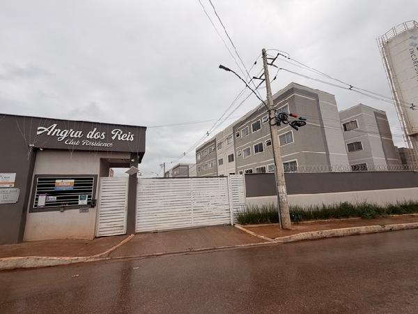 Apartamento em Valparaíso de Goiás, Parque Esplanada I, Qd U, N. Sn, Apto 304, Lt 1 Bl H-02 Rua J, GO. Área: 46.24m2