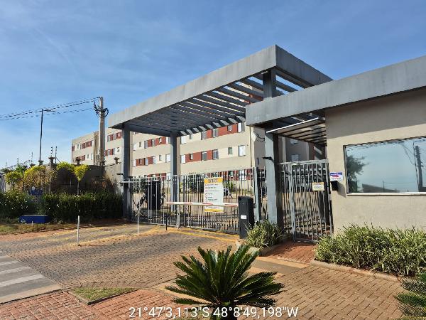 Apartamento em Araraquara, Jardim Brasil (vila Xavier), Avenida Joaquim Vieira Dos Santos, N. 2929, Apto 22, Bl C, Torre 3, SP. Área: 43.06m2