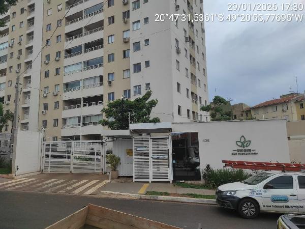Apartamento em São José do Rio Preto, Conjunto Habitacional São Deocleciano, Rua Maria Longhi, N. 425, Apto 905, Pv 09 Vg 27, SP. Área: 52.11m2