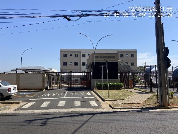 Apartamento em São José do Rio Preto, Fazenda Felicidade, Avenida Coronel Feliciano Sales Cunha, N. 1675, Apto 203, Bl 6, SP. Área: 39.3m2