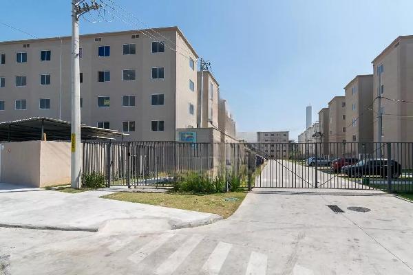 Apartamento em Rio de Janeiro, Bras De Pina, Avenida Marlene Cunha, N. 400, Apto 106, Bl 01, RJ. Área: 40m2