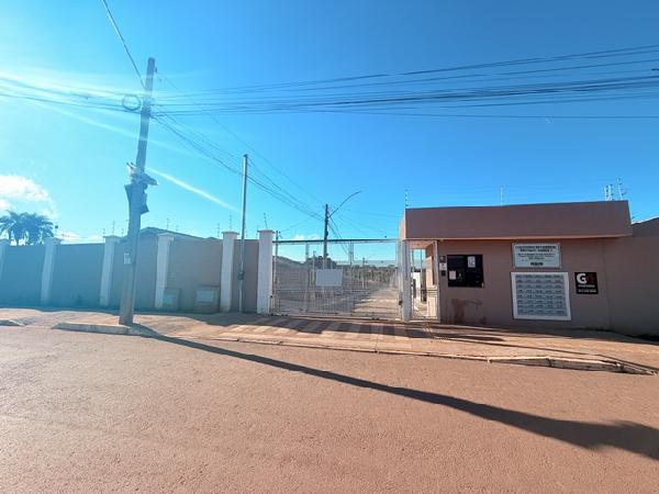 Casa em Luziânia, Parque Estrela Dalva Ix, Quadra 131, N. Sn, Casa 32, GO. Área: 54.5m2