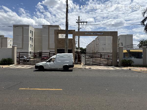 Apartamento em Uberaba, Boa Vista, Rua Outono, N. 250, Apto 302, Bl 04, MG. Área: 39.3m2
