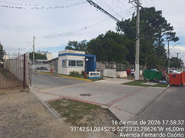 Apartamento em Pelotas, Tres Vendas, Avenida Fernando Osorio, N. 4200, Apto 402, Bl D, RS. Área: 45.22m2