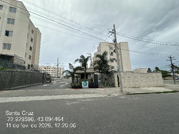 Apartamento em Rio de Janeiro, Santa Cruz, Rua MacapÁ, N. 273, Apto 208, Bl 07, RJ. Área: 41.07m2