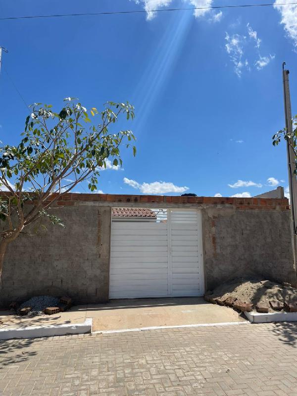 Casa em Belo Jardim, Euno Andrade Da Silva, Rua Roseli Maria De Lira Silva, N. 87, Lt 22 Qd 43, PE. Área: 40m2