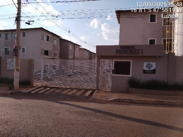 Apartamento em Luziânia, Chacaras Marajoara, Rua Pompeia, N. Sn, Apto 303, Bl B, Ch 13, Qd 17, GO. Área: 48.3m2