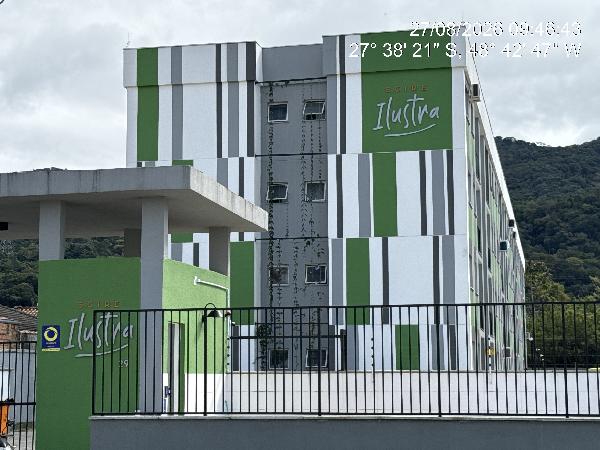 Apartamento em Palhoça, Sao Sebastiao, Rua Raulino Martins Dias, N. 29, Apto 103, Bl 09 Vg 128, SC. Área: 71.89m2