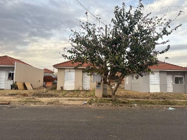 Casa em Araraquara, Parque Residencial Jardim Ipanema, Avenida Cristiane Andreza Astorino Destefano, N. 466,, SP. Área: 43.33m2