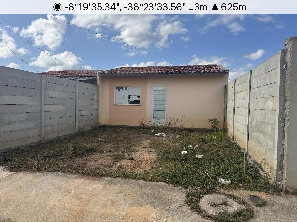 Casa em Belo Jardim, Euno Andrade Da Silva, Rua Roseli Maria De Lira Silva, N. 164, Lt 20 Qd 40, PE. Área: 50.18m2