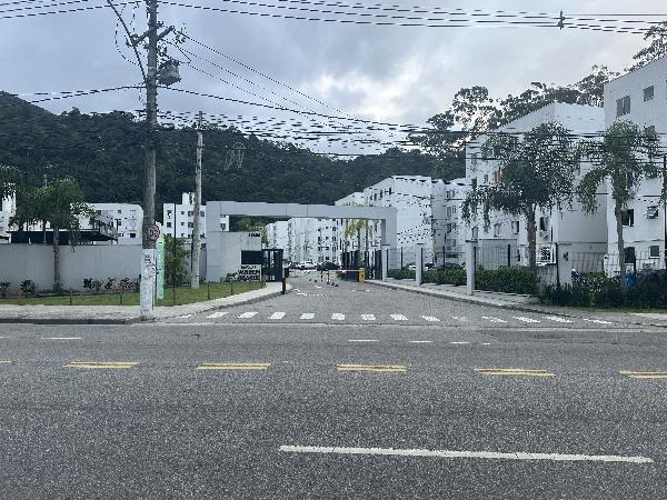 Apartamento em Rio de Janeiro, Jacarepagua, Estrada Dos Bandeirantes, N. 29900, Apto 501, Bl 11, RJ. Área: 44m2
