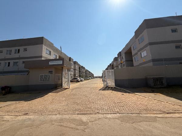 Apartamento em Cidade Ocidental, Mansoes Recreio Mossoro, Qd 3, N. Sn, Apto 1004, Lt 20, Bl 10, Rua Osvaldo Cruz, GO. Área: 43.04m2