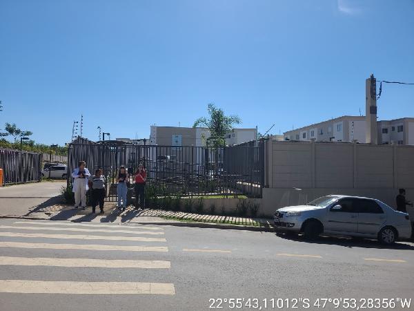 Apartamento em Campinas, Jardim Rossin, Rua Gertrudes Moro Rossin, N. 397, Apto 13, Torre 07 Pav 01, SP. Área: 39.12m2