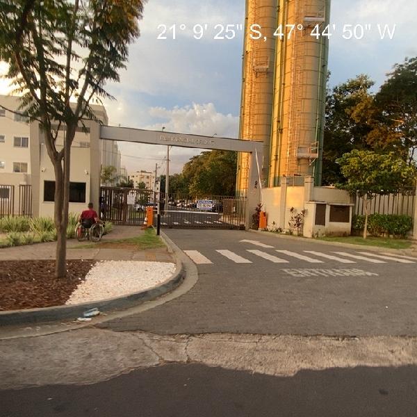 Apartamento em Ribeirão Preto, Jardim Ouro Branco, Rua Professor Aylton Ricoy De Oliveira, N. 925, Apto 203, Bl 07 Pav 02 Vg 52, SP. Área: 40.82m2