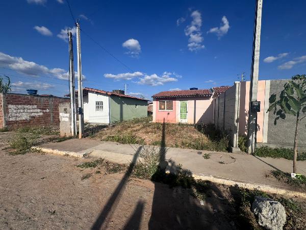 Casa em Belo Jardim, Euno Andrade Da Silva, Rua Joao Pedro Sobrinho, N. 37, Lote 41 Loteamento Viana E Moura Inhum, PE. Área: 40m2