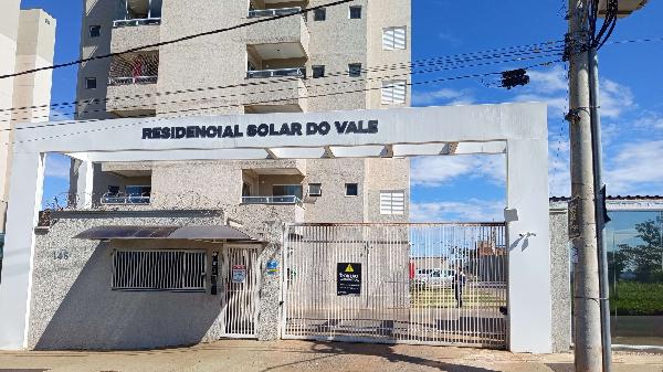 Apartamento em Uberlândia, Loteamento Luizote De Freitas Iv, Rua Francisca De Assis Valerio, N. 146, Apto 1007, Qd 06 Bl 02 Lt 1a Vg 115, MG. Área: 51.96m2