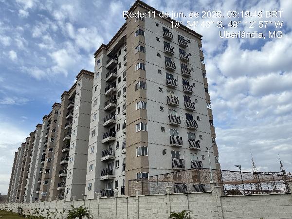 Apartamento em Uberlândia, Grand Ville, Avenida Manuel Lucio, N. 601, Apto 205, Bl A, MG. Área: 44.7m2