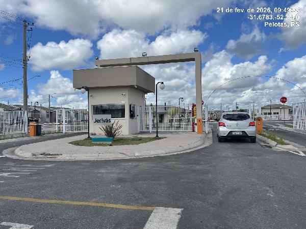 Casa em Pelotas, Tres Vendas, Avenida Um, N. 355, Cs B Qd B Lot Cidade Alta, RS. Área: 52.74m2