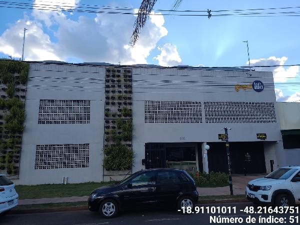 Apartamento em Uberlândia, Grand Ville, Avenida Manuel Lucio, N. 601, Apto 702, Bl C, MG. Área: 44.7m2