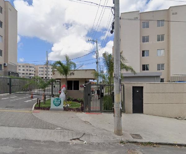 Apartamento em Rio de Janeiro, Santa Cruz, Rua Macapa, N. 273, Apto 202, Bl 4, RJ. Área: 41.07m2