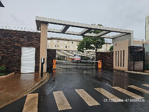 Apartamento em Ribeirão Preto, Chacaras Bonacorsi, Rua Antonio Rossanese, N. 220, Apto 204, Bl 03 Box 77, SP. Área: 41.79m2