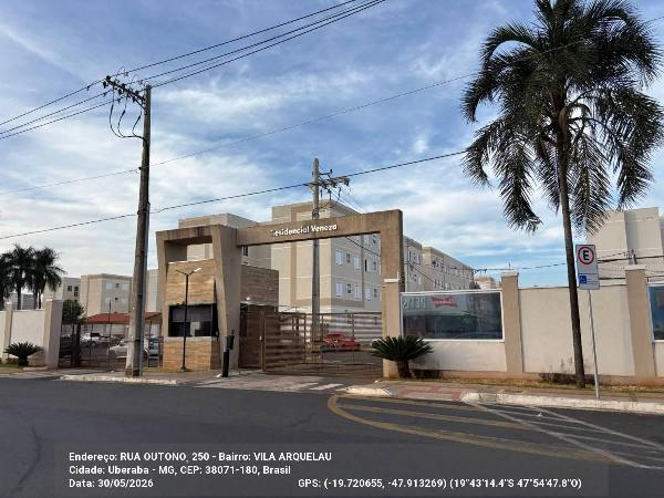 Apartamento em Uberaba, Vila Arquelau, Rua Outono, N. 250, Apto 404, Bloco 16 Vg 192, MG. Área: 39.3m2
