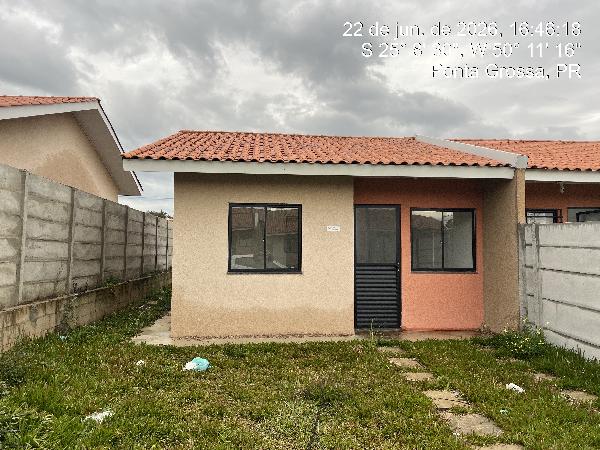 Casa em Ponta Grossa, Colonia Dona Luiza, Rua Pedro Vicente, N. 187, Casa 06  Qd06, PR. Área: 42.34m2