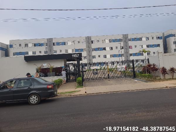 Apartamento em Uberlândia, Loteamento Residencial Pequis, Rua Do Tapiti, N. 1157, Apto 12, Bl A Lt 43a Qd 06 Torre 05, MG. Área: 41.97m2