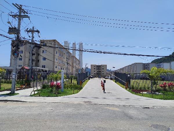 Apartamento em Rio de Janeiro, Vargem Pequena, Estrada Jose Duarte, N. 126, Apto 501, Bl 6, RJ. Área: 43m2